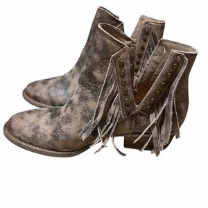 ‼️24hr SALE‼️ Circle G Fringe Ankle Boots